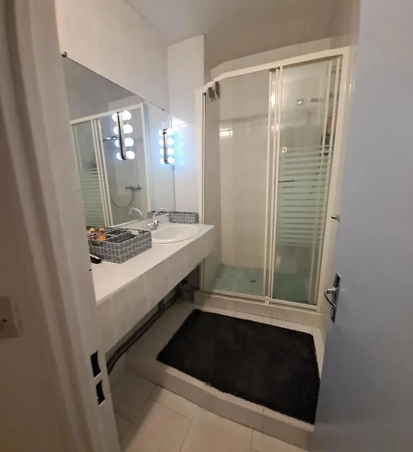 Cosy Et Charmant Appart 80 M2 Au Panier - Vieux Port Marsylia 0*,  Francja