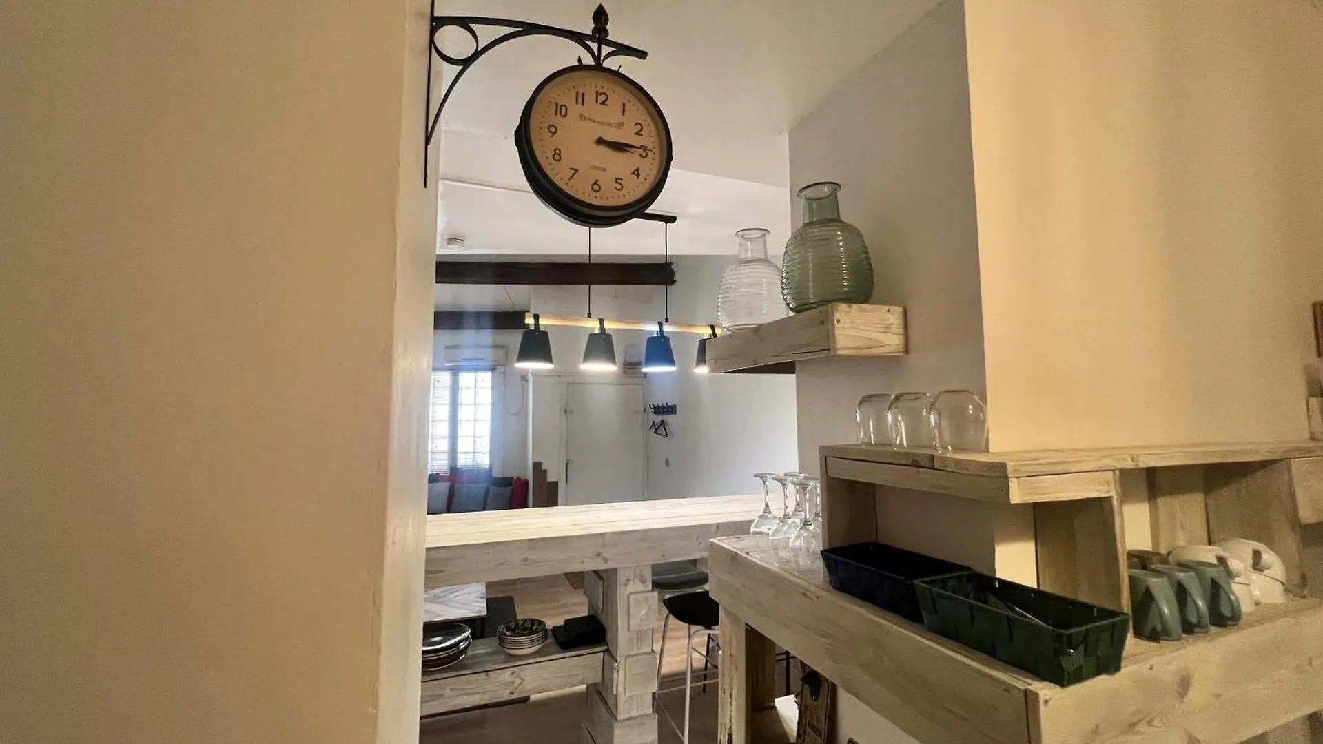 Cosy Et Charmant Appart 80 M2 Au Panier - Vieux Port マルセイユ 0*,  フランス